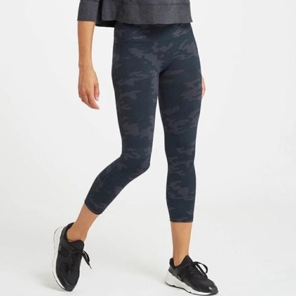 Spanx Camo Look at me Now Leggings XS - Picture 1 of 8
